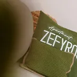 Zefyros Apartment *